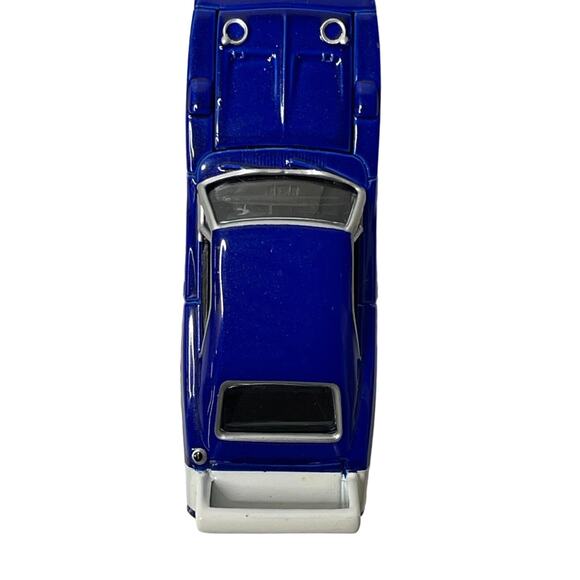 Johnny Lightning 1969 Dodge Charger Daytona 2004 1/64 Diecast Model Car - Picture 6 of 9